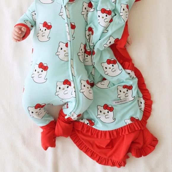 Hello kitty ghost ruffled luxette pattoo blanket - Picture 3 of 5